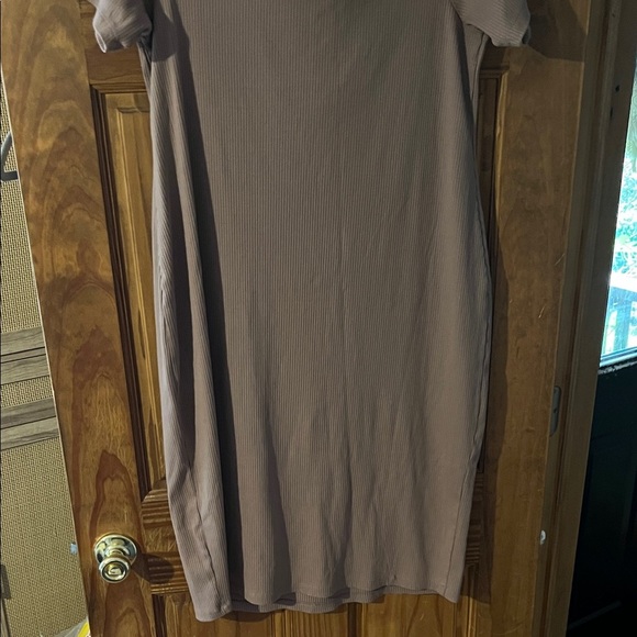 Universal Thread Ribbed Short Sleeve Dress in Taupe - Picture 5 of 5